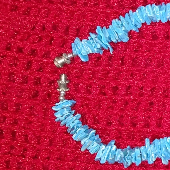 BRAND NEW!! NECKLACE- LIGHT BLUE SEA STONES - Picture 4 of 4